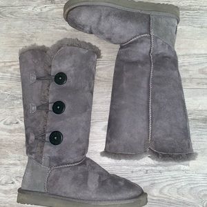 UGG Australia Boots. Tall Bailey Button size 9